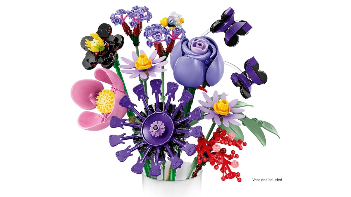 Le bouquet de fleurs LEGO d'Olivia Rodrigo au complet, domine par le violet