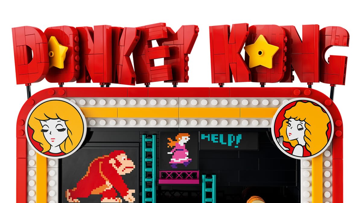 La borne d'arcade Donkey Kong en briques LEGO vue de trois quarts