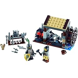 LEGO Kingdoms - 6918 - Jeu de Construction - L'Attaque du Forgeron